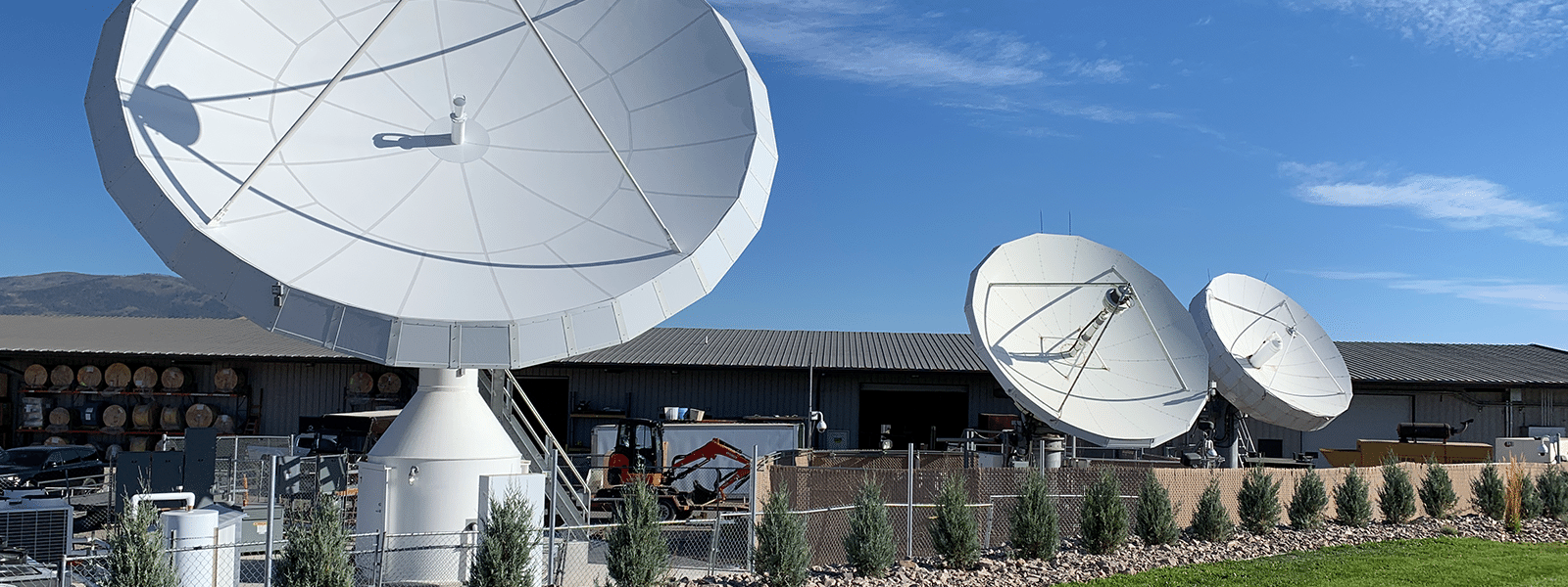 Connectivity & Satellite